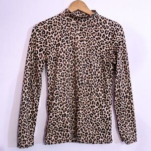 Super Soft Cheetah/Leopard Turtleneck - Medium